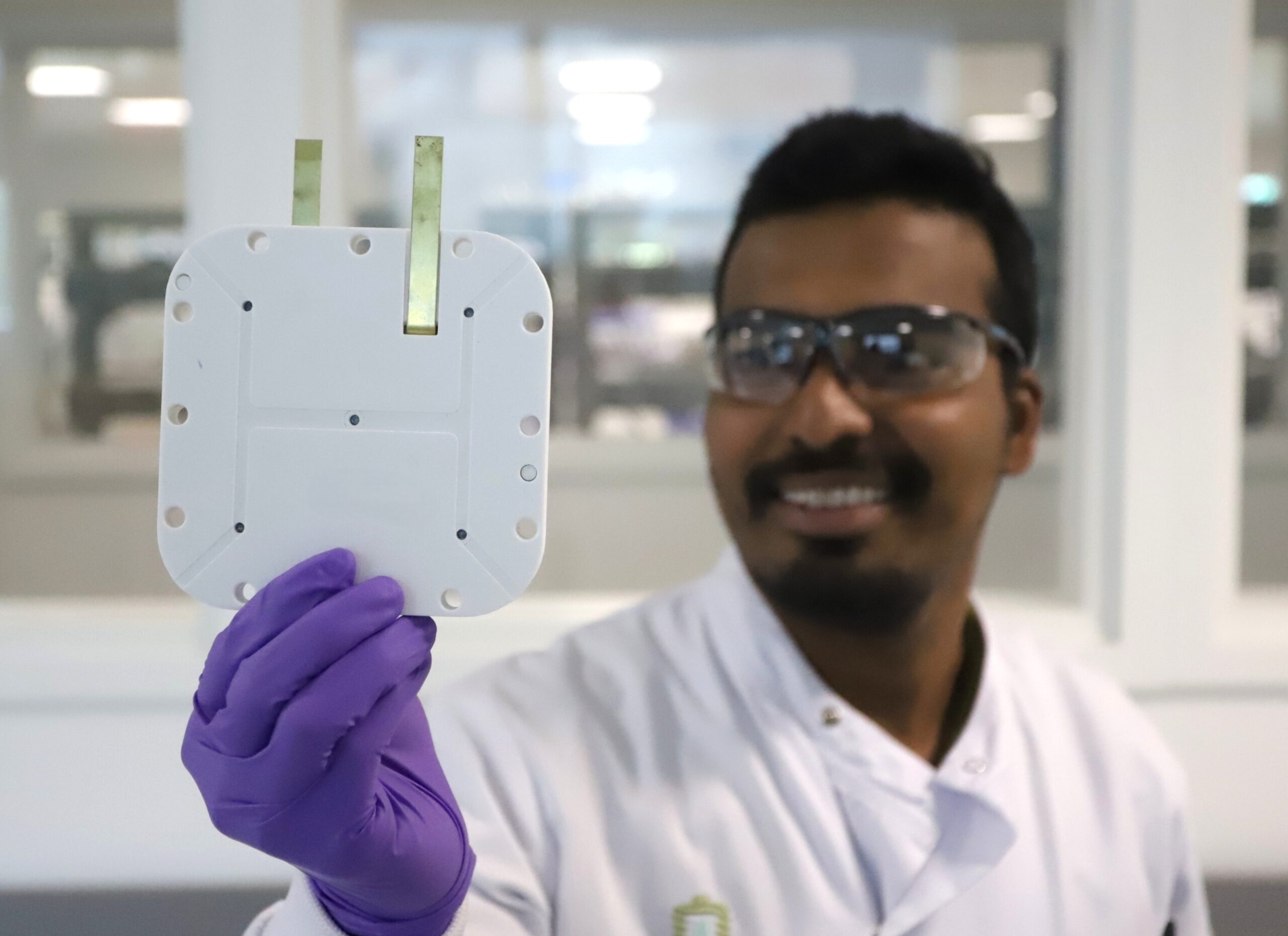 Venkat holding horizontal cell